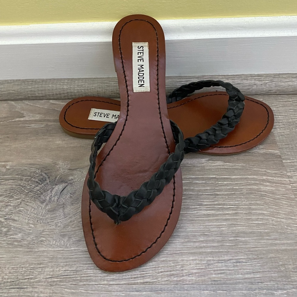 Steve Madden Braided Leather Flip Flop Size 7